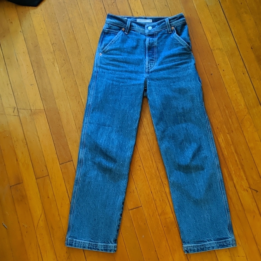 High waisted ribcage straight Levi's jeans size 25